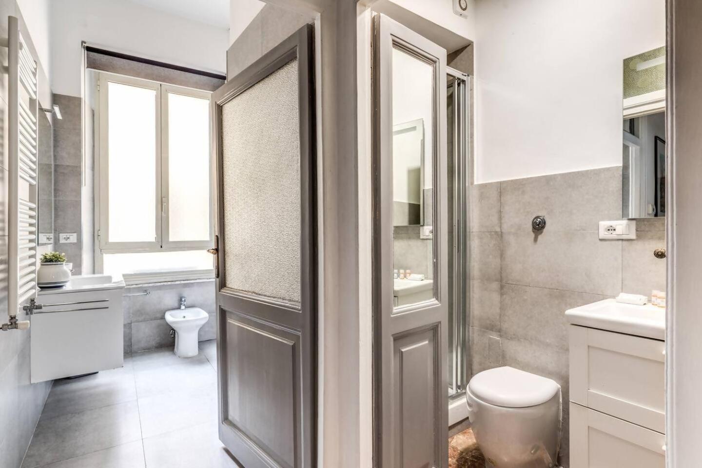 Lovely Renovated Flat By Vatican ローマ エクステリア 写真
